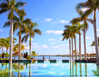 tropical-resort-P56LLKR